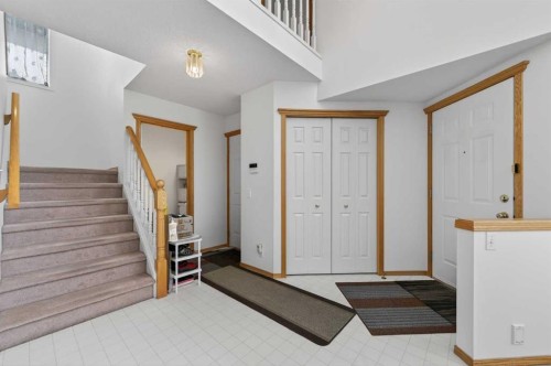 718 Coral Springs Boulevard Ne, Calgary, AB - Indoor Photo Showing Other Room
