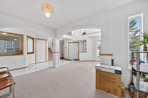 718 Coral Springs Boulevard Ne, Calgary, AB - Indoor Photo Showing Other Room