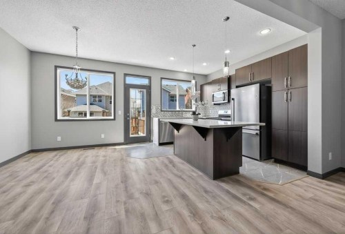 19 Auburn Crest Manor Se, Calgary, AB - Indoor Photo Showing Kitchen With Stainless Steel Kitchen With Upgraded Kitchen