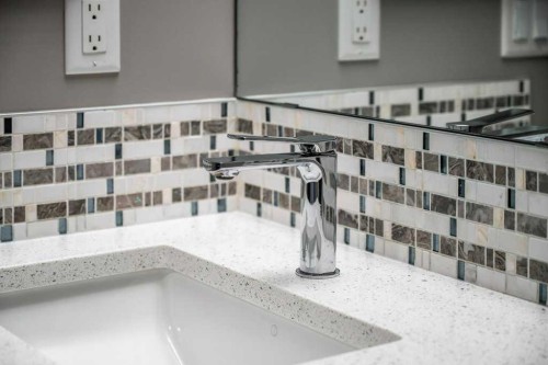 19 Auburn Crest Manor Se, Calgary, AB - Indoor