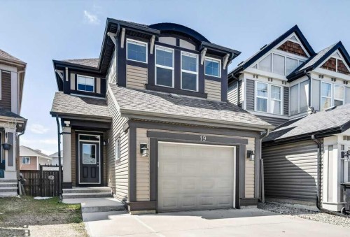 19 Auburn Crest Manor Se, Calgary, AB - Outdoor With Facade