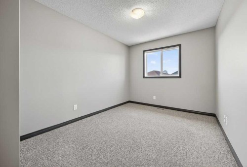 19 Auburn Crest Manor Se, Calgary, AB - Indoor Photo Showing Other Room