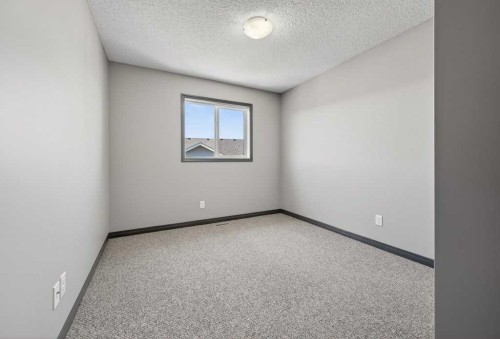 19 Auburn Crest Manor Se, Calgary, AB - Indoor Photo Showing Other Room