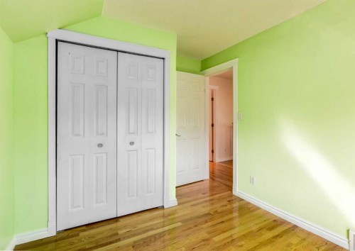2514 16 Street Se, Calgary, AB - Indoor