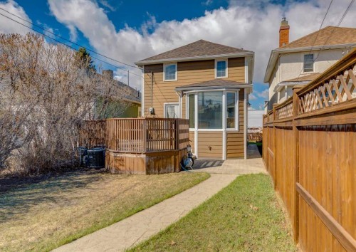 2514 16 Street Se, Calgary, AB - Outdoor