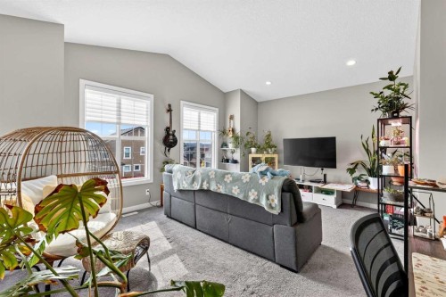 90 Cranbrook Hill Se, Calgary, AB - Indoor