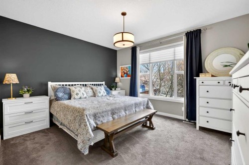 90 Cranbrook Hill Se, Calgary, AB - Indoor Photo Showing Bedroom