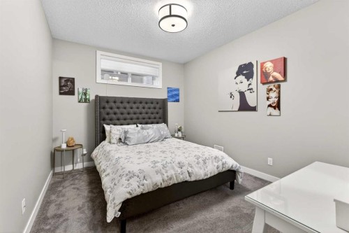 90 Cranbrook Hill Se, Calgary, AB - Indoor Photo Showing Bedroom