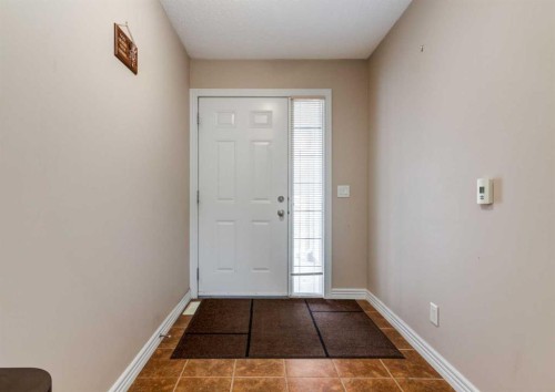 12 Royal Oak Lane Nw, Calgary, AB - Indoor Photo Showing Other Room