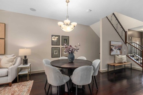 409 19 Avenue Ne, Calgary, AB - Indoor Photo Showing Dining Room