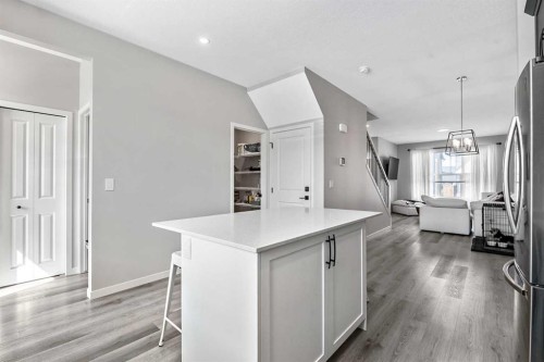 68 Wolf Gate, Okotoks, AB - Indoor