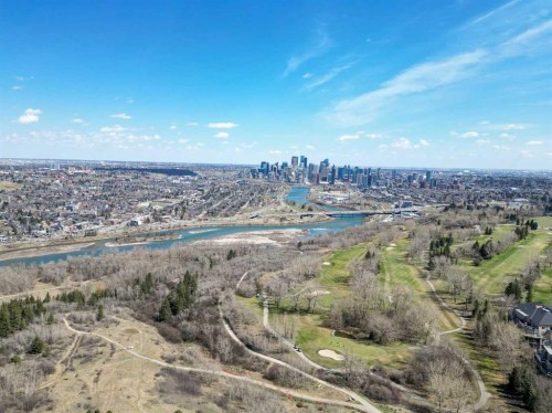 303-524 Cedar Crescent Sw, Calgary, AB - Outdoor With View