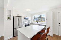231-2211 19 Street NE Calgary, AB T2E 4Y5