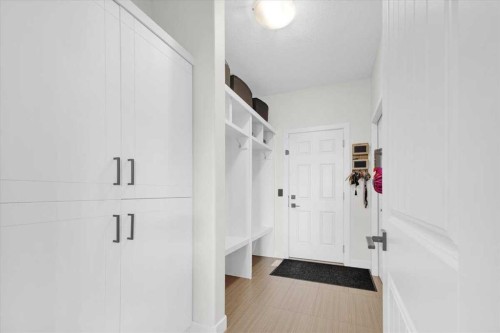 142 Fireside Bend, Cochrane, AB - Indoor Photo Showing Other Room