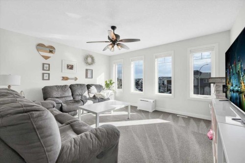 142 Fireside Bend, Cochrane, AB - Indoor Photo Showing Living Room