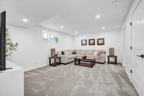 142 Fireside Bend, Cochrane, AB - Indoor