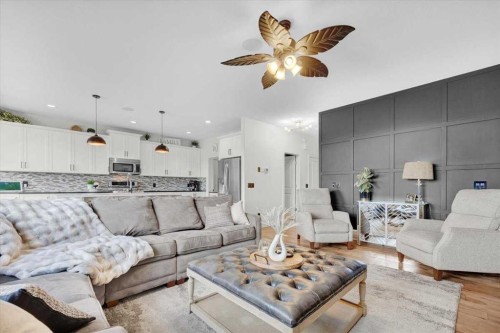 142 Fireside Bend, Cochrane, AB - Indoor Photo Showing Living Room