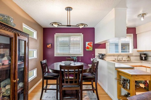 5 Fraser Road Se, Calgary, AB - Indoor Photo Showing Dining Room