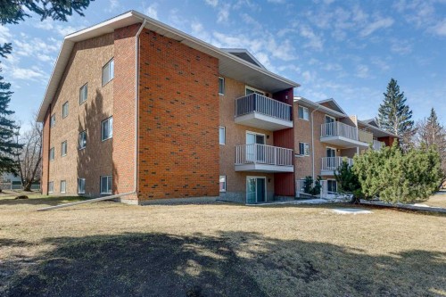 103-41 Bennett Street, Red Deer, AB - Outdoor