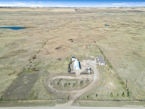 232080 Range Road 250  Rural Wheatland County, AB T1P 1J6