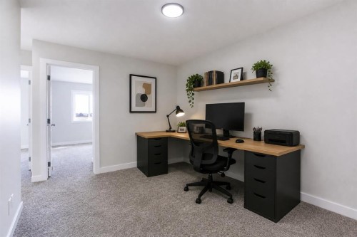 313 Cobblestone Gate Sw, Airdrie, AB - Indoor Photo Showing Office