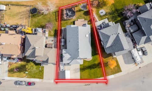 811 Boulder Creek Drive Se, Langdon, AB -  With View