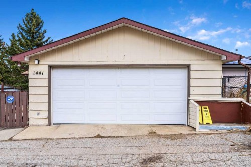 1441 Hunterbrook Road Nw, Calgary, AB - Outdoor With Exterior