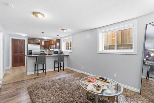 111 Shawglen Road Sw, Calgary, AB - Indoor