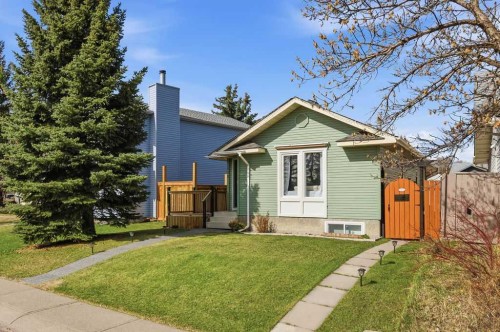111 Shawglen Road Sw, Calgary, AB - Outdoor