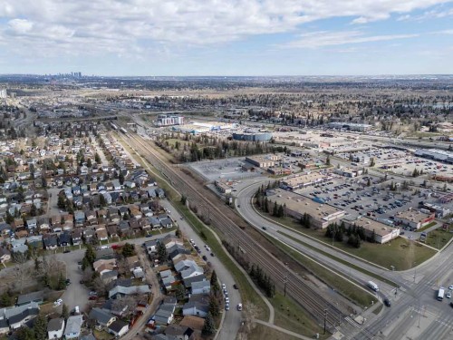 111 Shawglen Road Sw, Calgary, AB - Outdoor With View