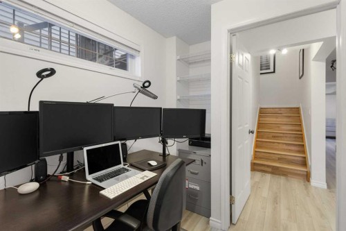 1629 29 Avenue Sw, Calgary, AB - Indoor Photo Showing Office