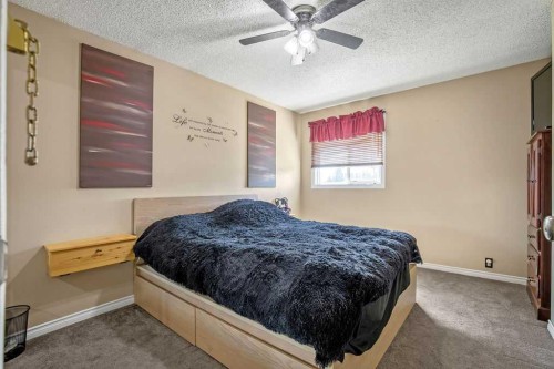 197 Abergale Close Ne, Calgary, AB - Indoor Photo Showing Bedroom