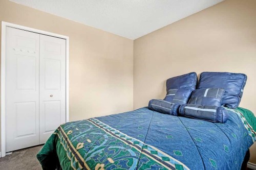 197 Abergale Close Ne, Calgary, AB - Indoor Photo Showing Bedroom