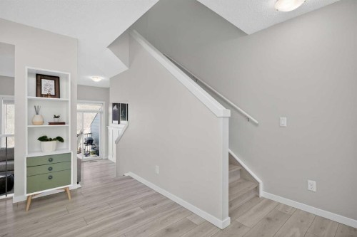 228 Cranbrook Square Se, Calgary, AB 