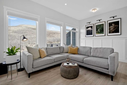 228 Cranbrook Square Se, Calgary, AB 