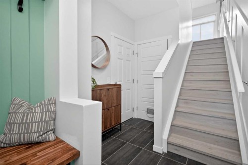 228 Cranbrook Square Se, Calgary, AB 