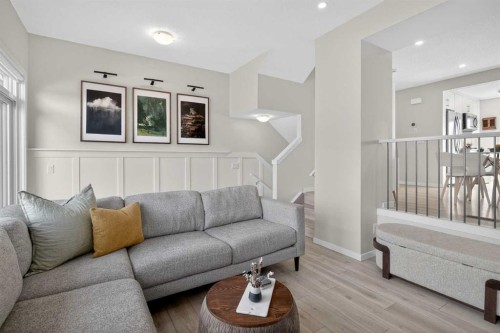228 Cranbrook Square Se, Calgary, AB 