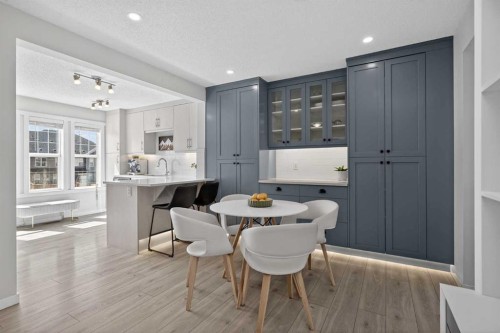 228 Cranbrook Square Se, Calgary, AB 