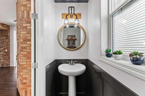 507 Windbrook Heights Sw, Airdrie, AB - Indoor Photo Showing Bathroom