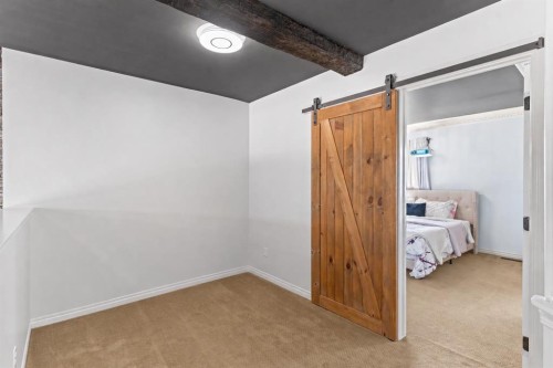 507 Windbrook Heights Sw, Airdrie, AB - Indoor Photo Showing Other Room