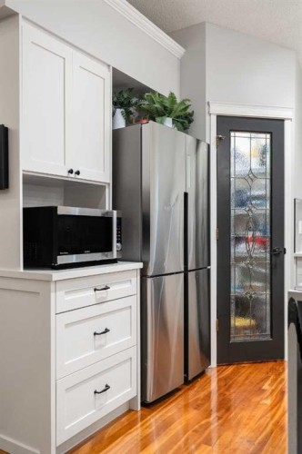 94 Edgebrook Heights Nw, Calgary, AB - Indoor Photo Showing Other Room