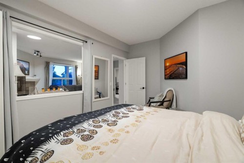 94 Edgebrook Heights Nw, Calgary, AB - Indoor Photo Showing Bedroom