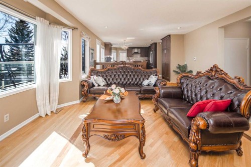 2612 Signal Hill Drive Sw, Calgary, AB - Indoor Photo Showing Living Room