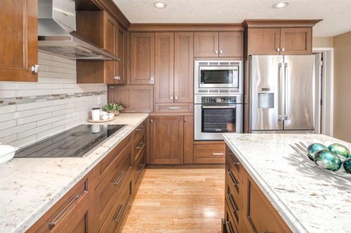 2612 Signal Hill Drive Sw, Calgary, AB - Indoor Photo Showing Kitchen With Upgraded Kitchen