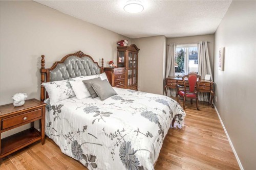 2612 Signal Hill Drive Sw, Calgary, AB - Indoor Photo Showing Bedroom