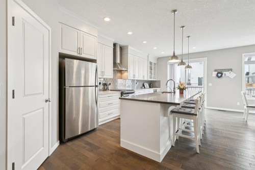 80 Brightoncrest Point Se, Calgary, AB - Indoor Photo Showing Kitchen With Upgraded Kitchen