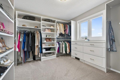 7 Henderson Bay Ne, Langdon, AB - Indoor With Storage