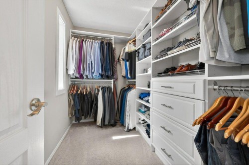 7 Henderson Bay Ne, Langdon, AB - Indoor With Storage