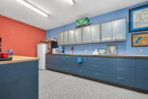 7 Henderson Bay Ne, Langdon, AB - Indoor
