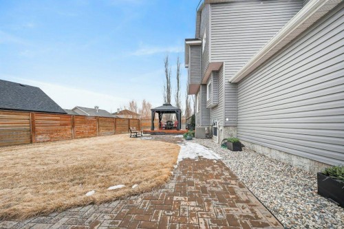 7 Henderson Bay Ne, Langdon, AB - Outdoor